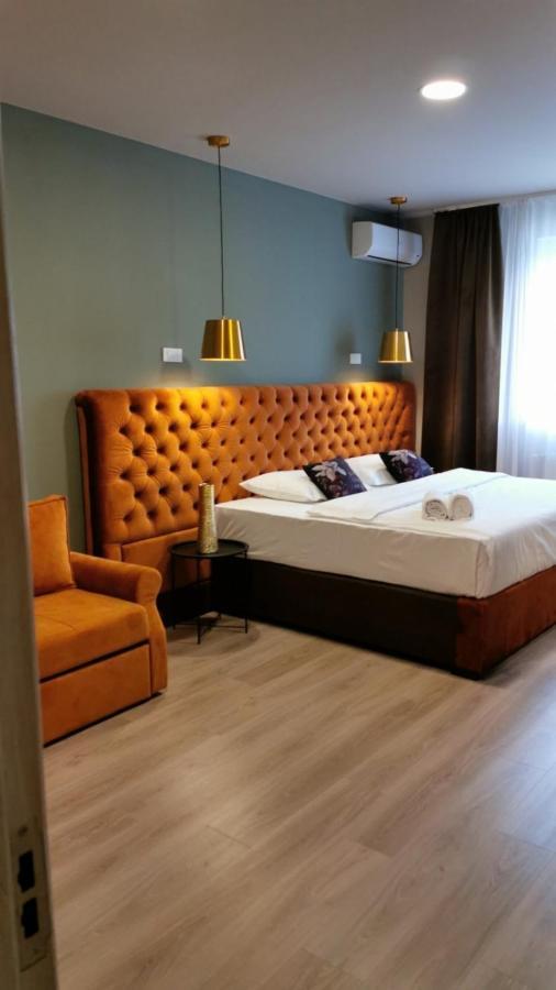 Boutique Hotel St Georgije บันยาลูกา ภายนอก รูปภาพ